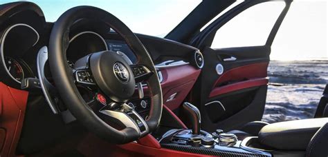 Stelvio Quadrifoglio-interior - Alfa Romeo of Oakville