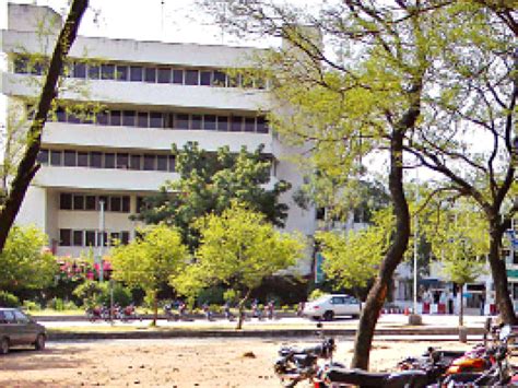 FUUAST campuses remain shut due to non-teaching staff's protests