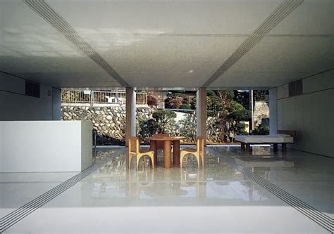 : 743. Shigeru Ban /// Nine Square Grid House