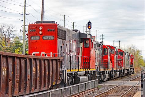 CN Freight Trains: Show Of Gratitude To Mike Armstrong (Coasterfan2105)