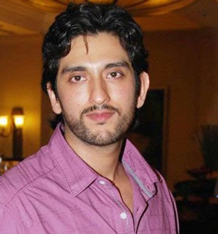 Shaad Randhawa Biography - Facts, Childhood, Family Life & More