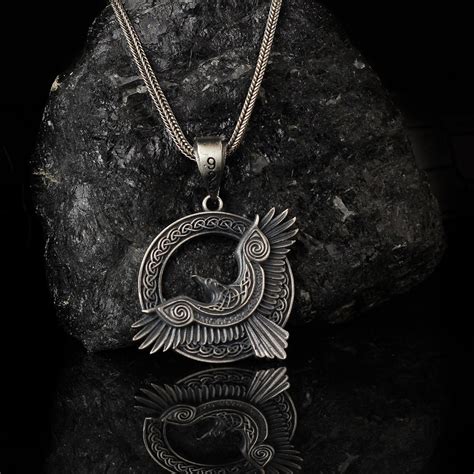 Celtic Raven Pendant - espadasilver.com