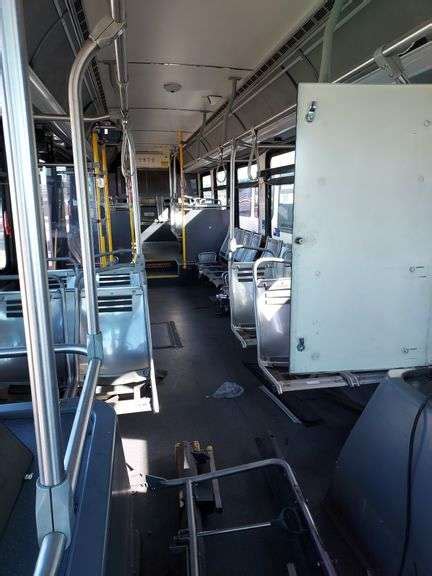 2013 New Flyer Low Floor Re-styled Transit Bus - Sierra Auction ...