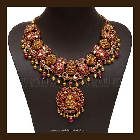 Traditional Gold Antique Jewellery Designs - South India Jewels