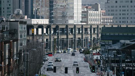 ‘This Was Our Road’: Nostalgia Flows in Seattle as an Old Highway Nears Its End - The New York Times