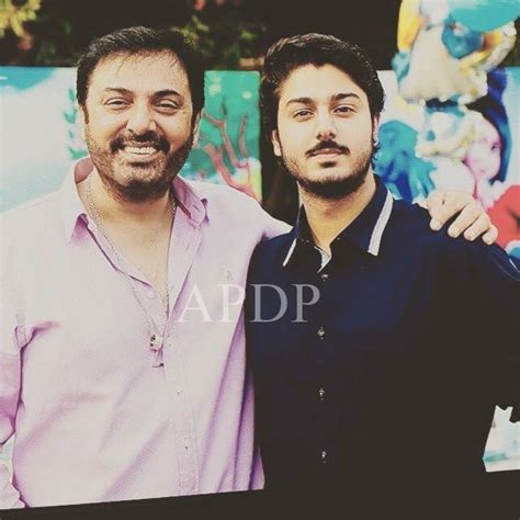 Nauman Ijaz With His Elder Son - Arts & Entertainment Images & Photos