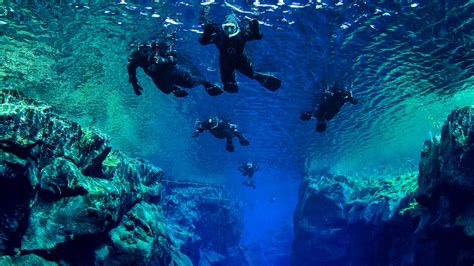 Between the cracks: Snorkeling in Iceland | Adventure.com