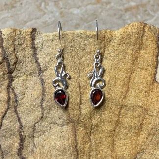 Garnet and Sterling Silver Dangle Earrings | GLE-Good Living Essential