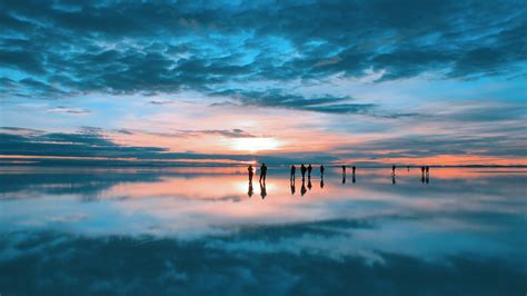 The Best Time to Visit the Uyuni Salt Flats in Bolivia