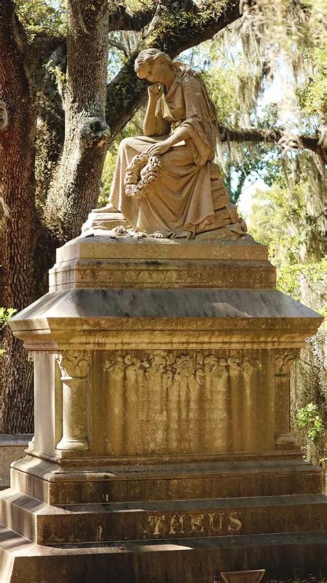 Bonaventure Cemetery Tour: Top Tips & Must-See Spots - Savannah First-Timer's Guide