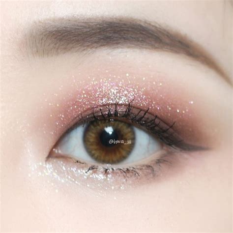 Korean Makeup Look, Asian Eye Makeup, Eyebrow Makeup, Makeup Eyebrows ...