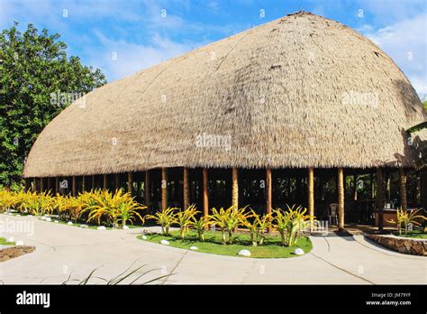 Traditional house hawaii hi-res stock photography and images - Alamy