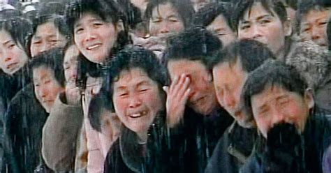 North Koreans' tears at Kim Jong-il funeral after years of brainwashing - Mirror Online