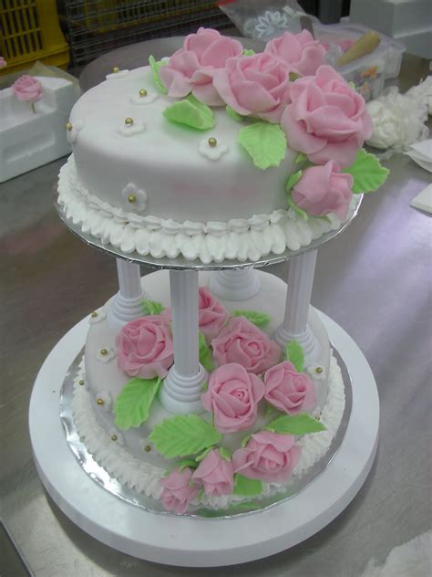 NXXT Creations: Wilton Cake Decorating Course 3