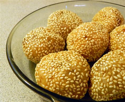 Buchi (Sesame seed Balls) - Glutinous rice flour dough with red bean ...