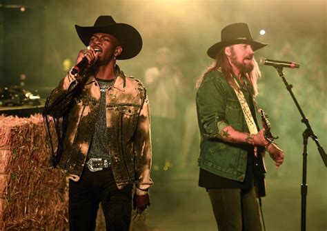 “Old Town Road” snubbed for major prizes as 2019 Country Music Awards reveal nominees | The FADER