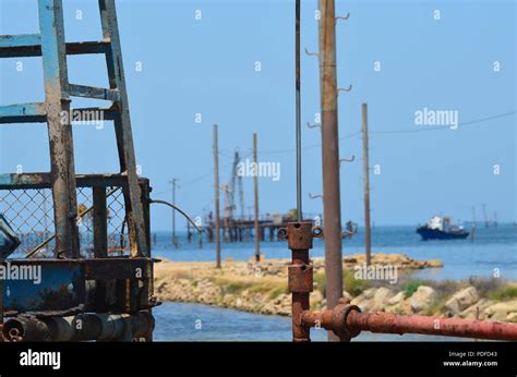 Oil wells in the Caspian Sea, Absheron Peninsula, Azerbaijan Stock Photo - Alamy