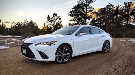 2019 Lexus ES 350 F Sport Review: Is It A Thrilling Sports Sedan? - TFLcar