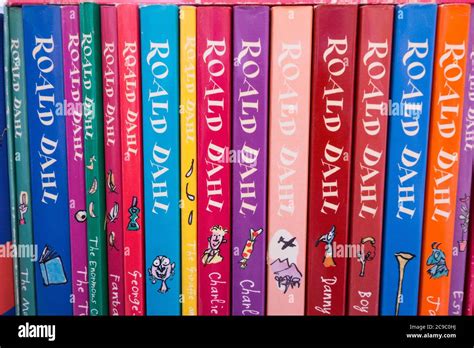 Colourful book spines hi-res stock photography and images - Alamy