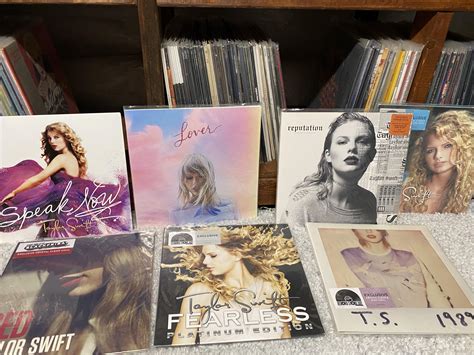 Vinyl collection of Taylor : r/TaylorSwift