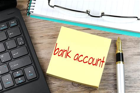 Bank Account - Free of Charge Creative Commons Post it Note image