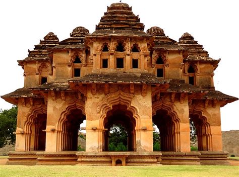 Lotus Mahal in Hampi - Of Grandeur and History | Karnataka.com