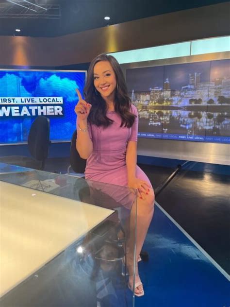 Mia Villanueva Anchors KPTV FOX 12 Noon News – QZVX – Broadcast History ...