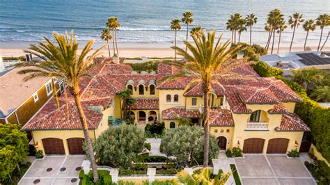 Inside a $42 Million Mediterranean Style Malibu Beach House – Robb Report