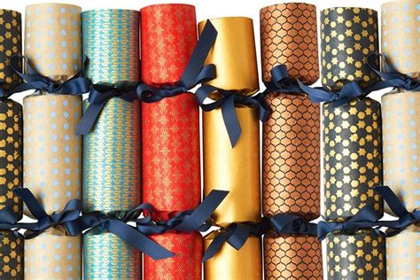 best Christmas crackers 2016: Christmas cracker gifts & ideas | Tatler