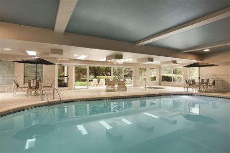 Country Inn & Suites by Radisson Atlanta Airport North GA Hotel (East Point (GA)) - Deals ...