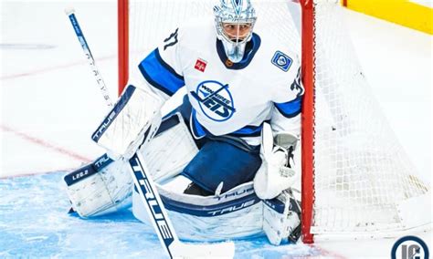 Winnipeg Jets goalie Connor Hellebuyck on 32 Thoughts Podcast (video ...