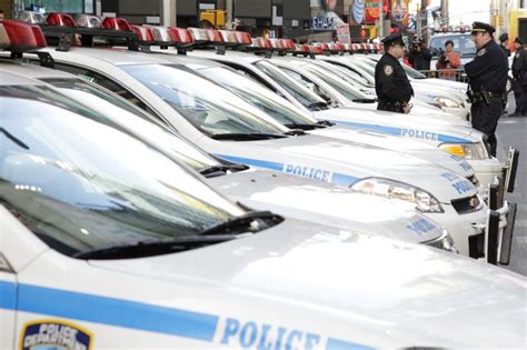 Suspect shoots two NYPD officers after car chase - UPI.com