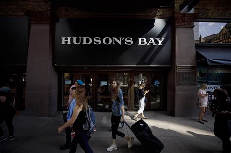 ASR Sells Three Former Hudson’s Bay Stores in the Netherlands for €62.7 million