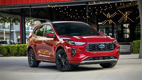 2023 Ford Escape arrives with fresh look, ST-Line grade