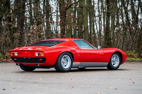 Lamborghini Miura SV keeps setting records at auction - the STORY on LamboCARS.com