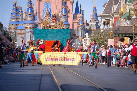 Disney Character Parade at Magic Kingdom, Walt Disney World 2022 Editorial Photography - Image ...