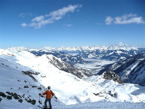 Enjoy A White Christmas In The Alps - Skiing And Tourist Attractions