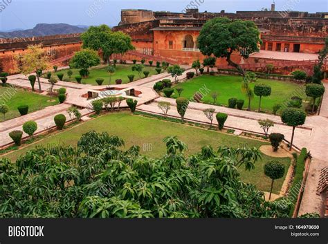 Charbagh Garden Image & Photo (Free Trial) | Bigstock