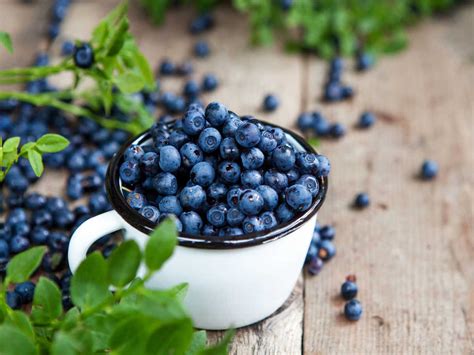 What Color Are Blueberries? - Best Electric Skillet Guide