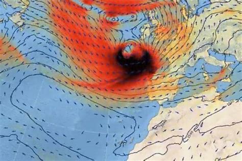 Met Eireann Storm Ciaran forecast as weather bomb cyclone ‘explosive ...