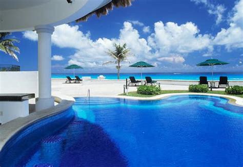 Best Beachfront Hotels in Cancun?