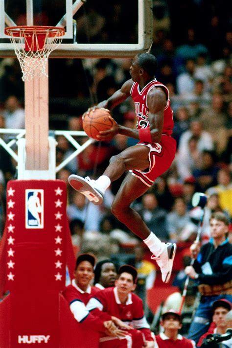 Michael Jordan Dunk Photo