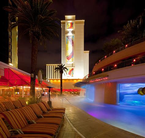 THE TANK A clear view of our Carson Tower from The Tank. Las Vegas Pool, Las Vegas Resorts ...