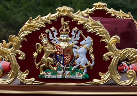 What would be in your coat of arms? A heraldic designer reveals how the ...