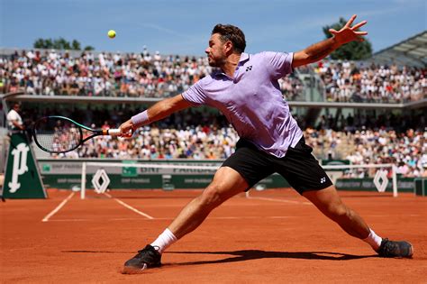 It was leg day for Stan Wawrinka, who fell in five but again defined success at Roland Garros ...