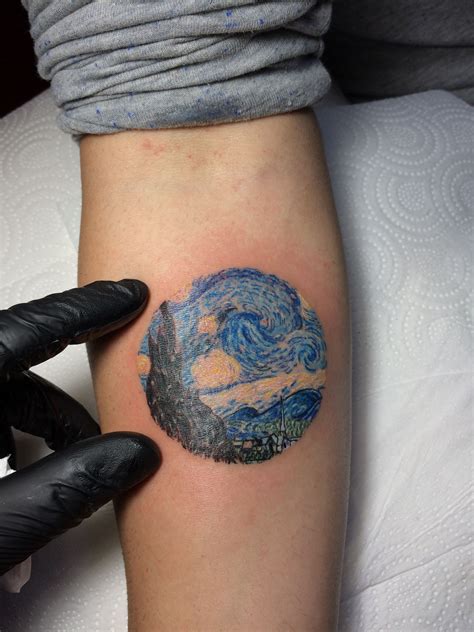 van gogh starry night tattoo | Tattoo, Dövme fikirleri, Dövme