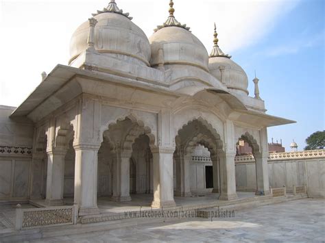 Lahore Fort (Shahi Qila Lahore) ~ Beautiful Places In Pakistan