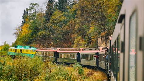 Alaska Railroad Tours: Are They Worth It? - Getaway Couple