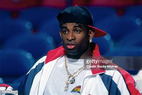 50 Deion Sanders 1993 Photos & High Res Pictures - Getty Images