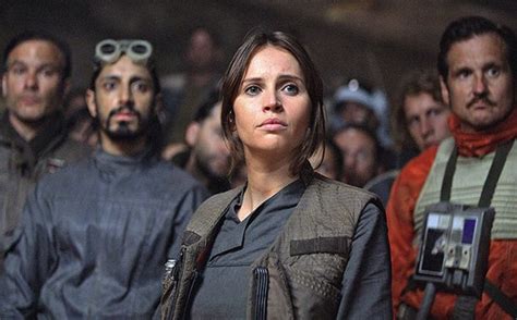 'Rogue One' Cast Weighs in on Modern Relevance of New 'Star Wars' Film ...